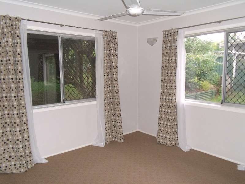 22 Neville Avenue, Southport QLD 4215