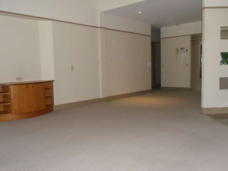 11/76 Chichester Drive, Arundel QLD 4214