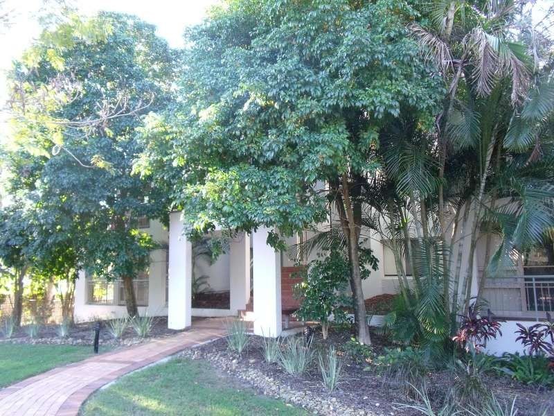 11/76 Chichester Drive, Arundel QLD 4214