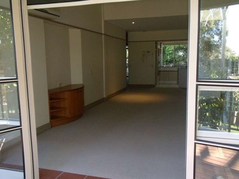 11/76 Chichester Drive, Arundel QLD 4214