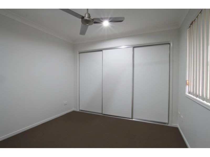 2/35 Sunflower Crescent, Upper Caboolture QLD 4510