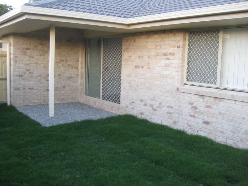 2/35 Sunflower Crescent, Upper Caboolture QLD 4510