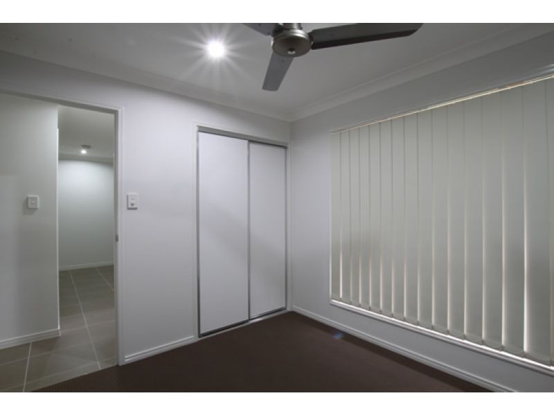 1/35 Sunflower Crescent, Upper Caboolture QLD 4510