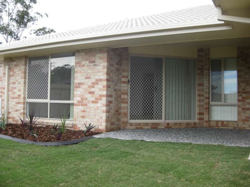 1/64 Sunflower Crescent, Upper Caboolture QLD 4510