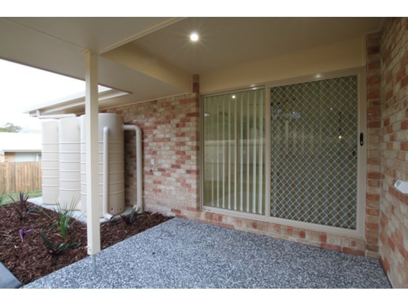 2/64 Sunflower Crescent, Upper Caboolture QLD 4510