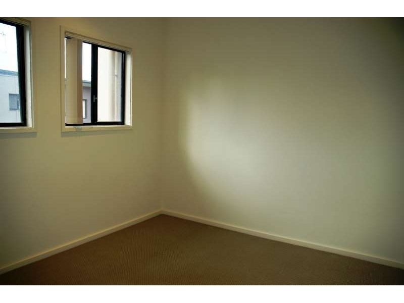 4/22 Bath Street, Labrador QLD 4215