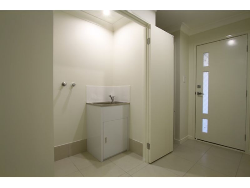 2/5 Jeita Circuit, Caboolture QLD 4510