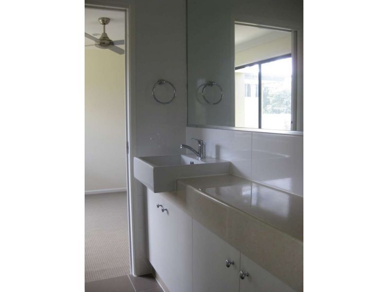 20/3 Swordgrass Court, Kallangur QLD 4503