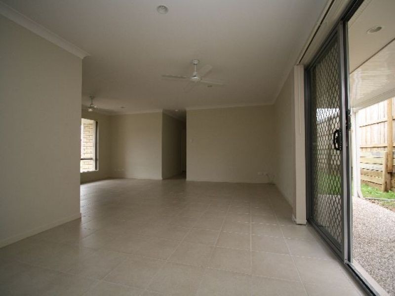 1 Nathan Close, Redbank Plains QLD 4301