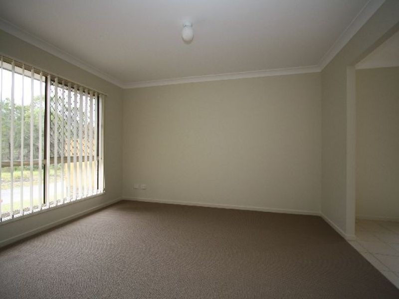 12 Newhaven Street, Marsden QLD 4132
