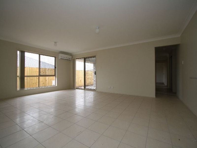 12 Newhaven Street, Marsden QLD 4132