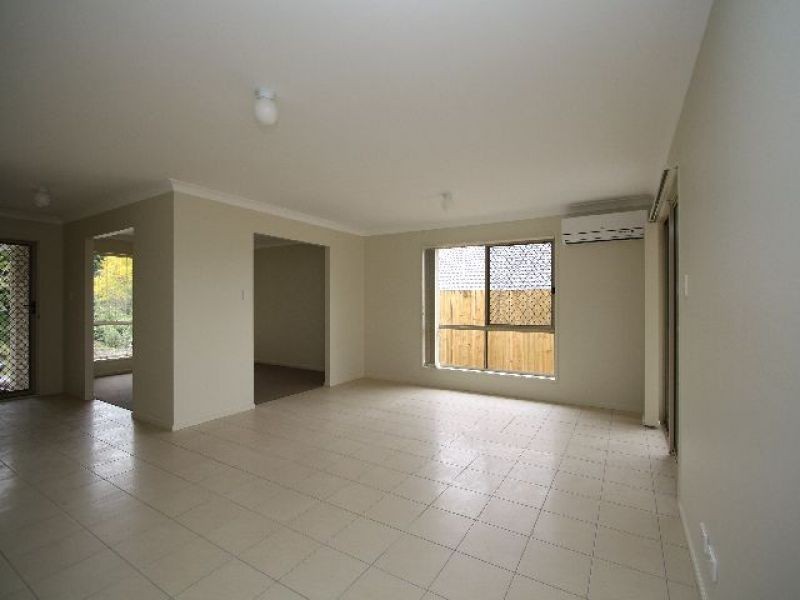 12 Newhaven Street, Marsden QLD 4132