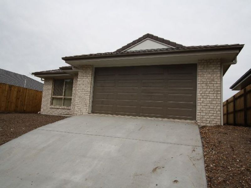 12 Newhaven Street, Marsden QLD 4132