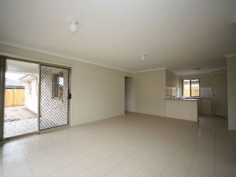 12 Newhaven Street, Marsden QLD 4132