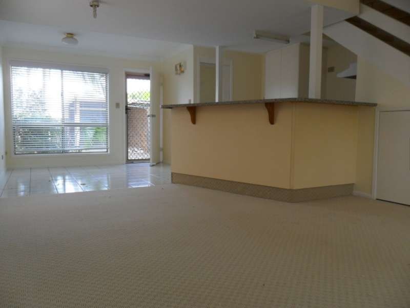 16/81 Olsen Avenue, Labrador QLD 4215