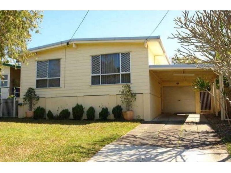12 Wynflo Street, Labrador QLD 4215