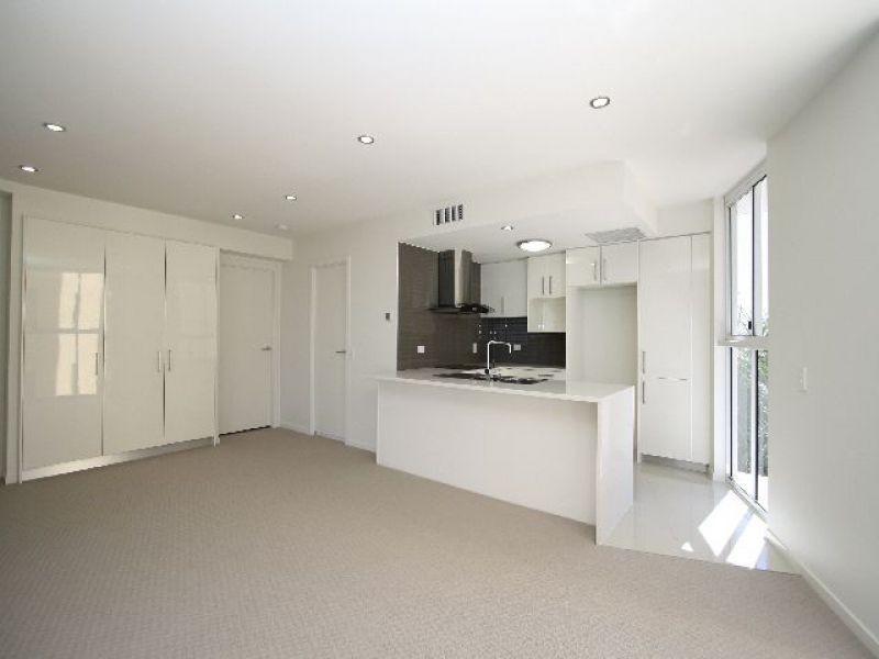 402/87 Marine Parade, Redcliffe QLD 4020