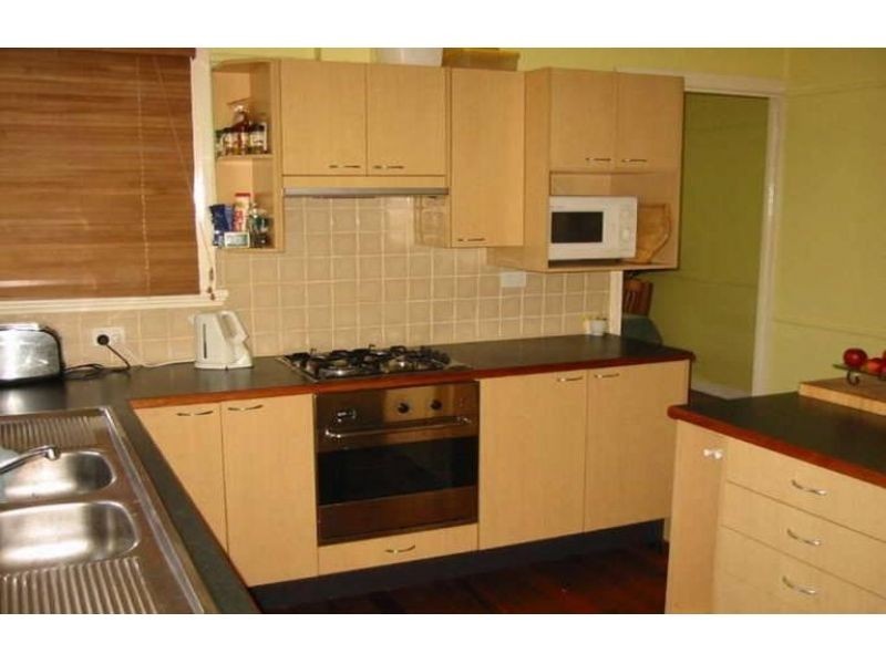 38 Quarry Road, Sherwood QLD 4075