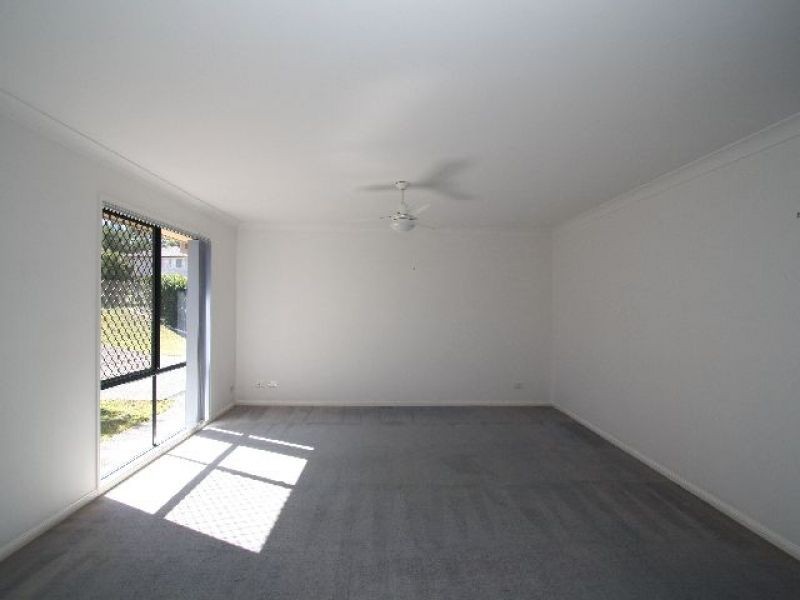 9 Overton Street, Calamvale QLD 4116