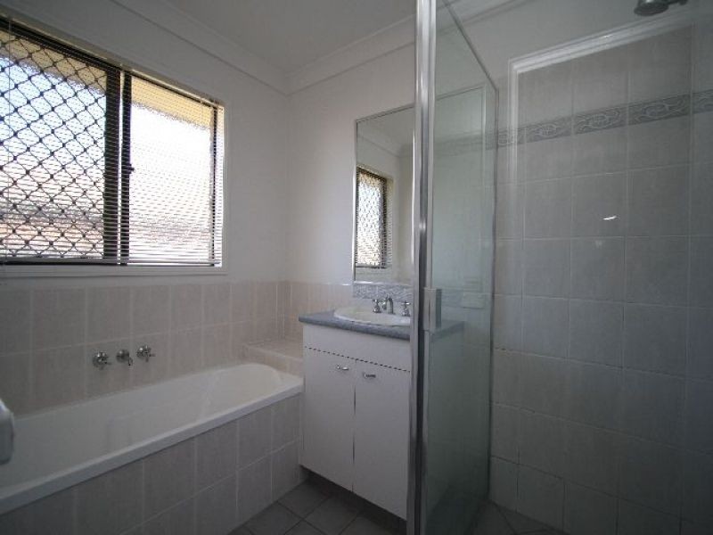 9 Overton Street, Calamvale QLD 4116