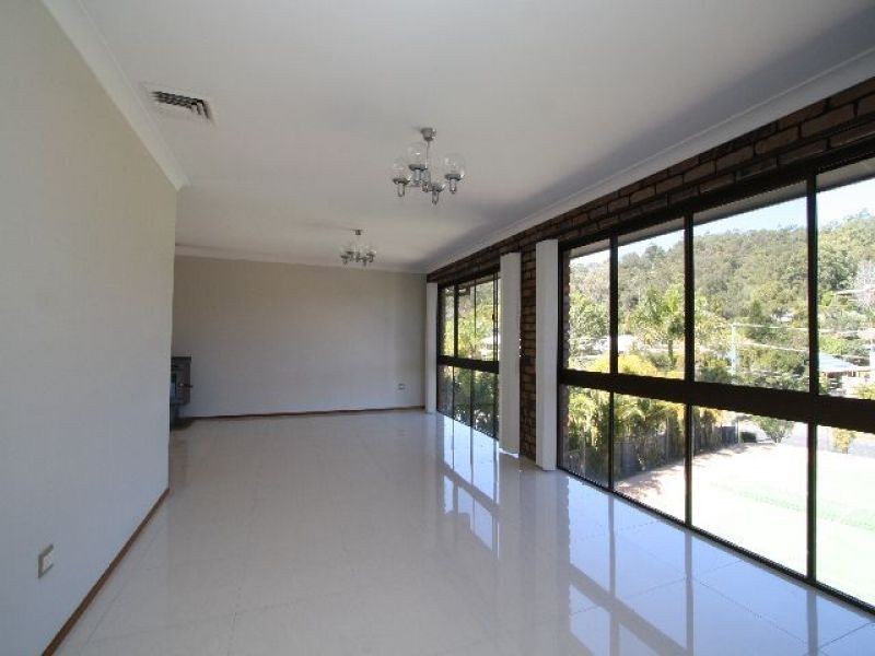 4 Parkview Crescent, Shailer Park QLD 4128