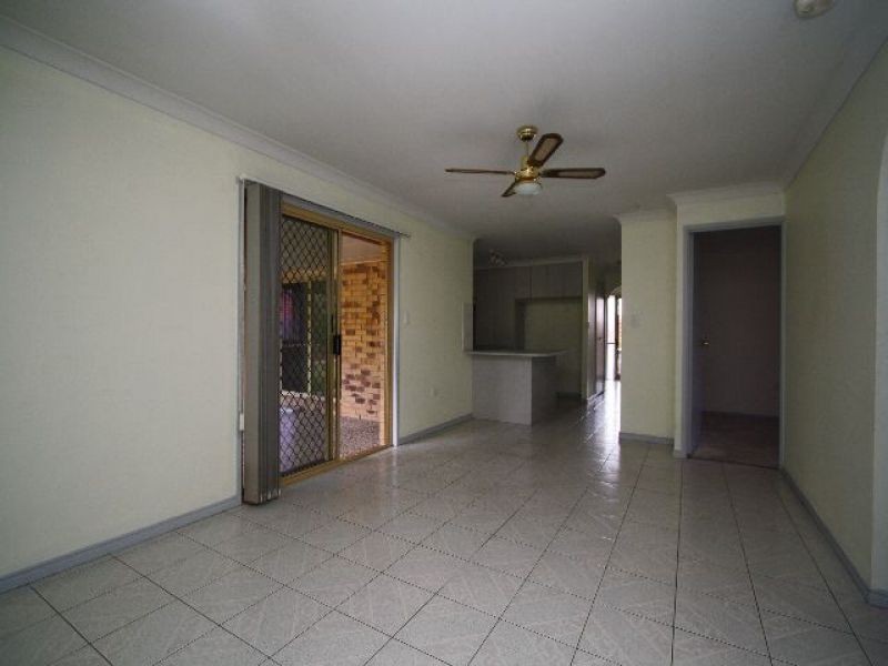 12 Gragin Place, Parkinson QLD 4115