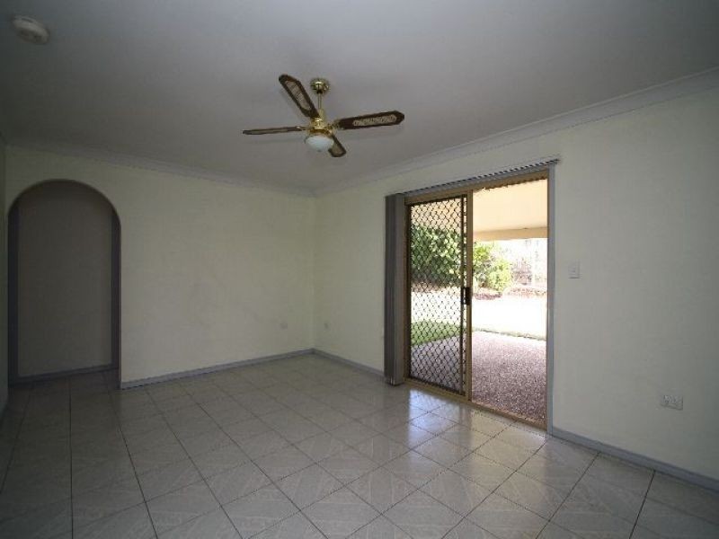 12 Gragin Place, Parkinson QLD 4115