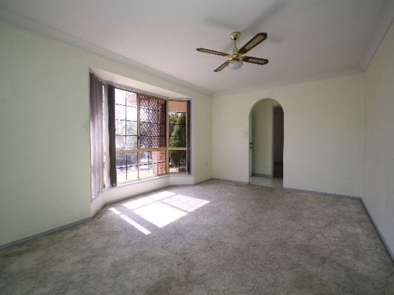 12 Gragin Place, Parkinson QLD 4115