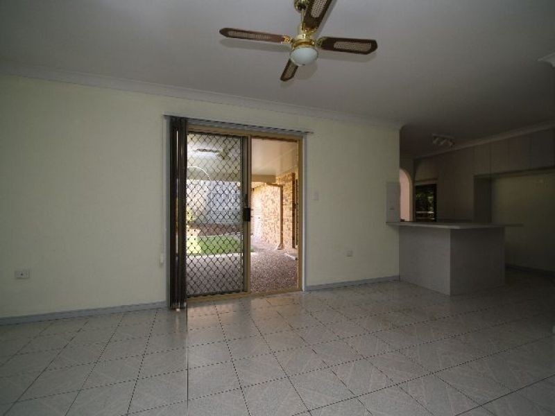 12 Gragin Place, Parkinson QLD 4115