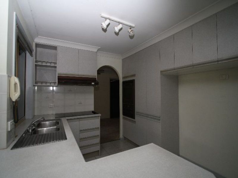 12 Gragin Place, Parkinson QLD 4115