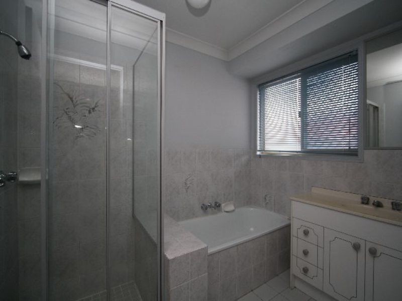 12 Gragin Place, Parkinson QLD 4115
