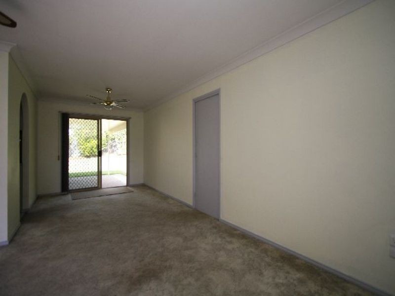 12 Gragin Place, Parkinson QLD 4115