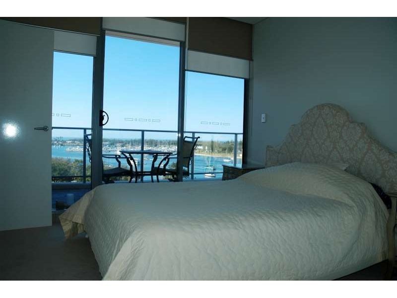 1106/4 Como Crescent, Southport QLD 4215