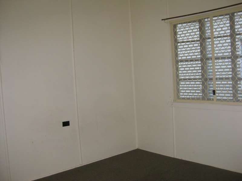 533 Oxley Avenue, Redcliffe QLD 4020