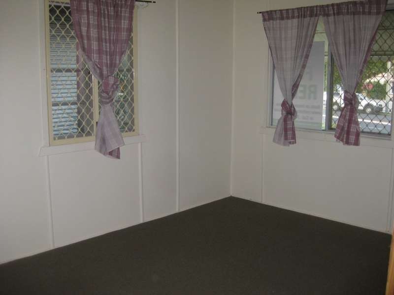533 Oxley Avenue, Redcliffe QLD 4020