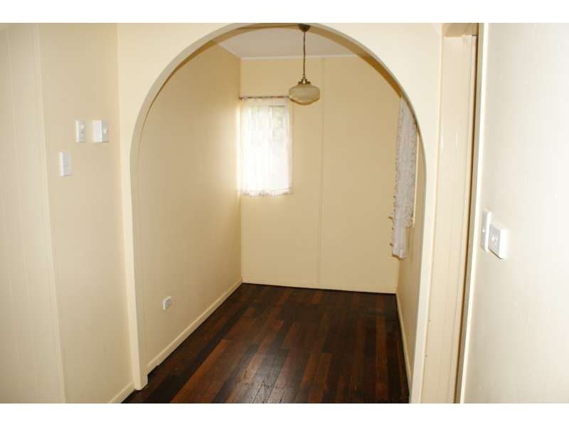 2 Sarah Street, Deagon QLD 4017