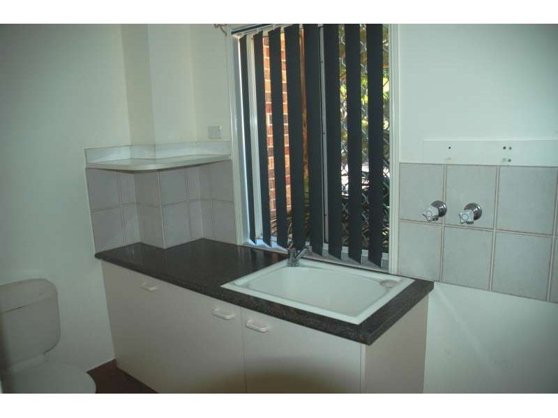 2/6 Burleigh Glen Court, Burleigh Heads QLD 4220