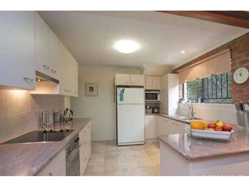 50 Fifth Avenue, St Lucia QLD 4067