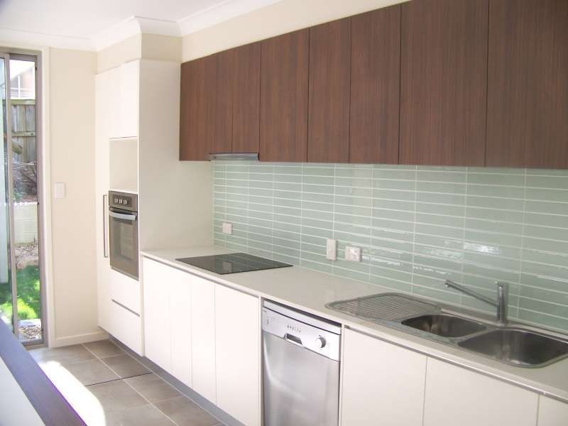 1, 135 Falconer Street, Southport QLD 4215