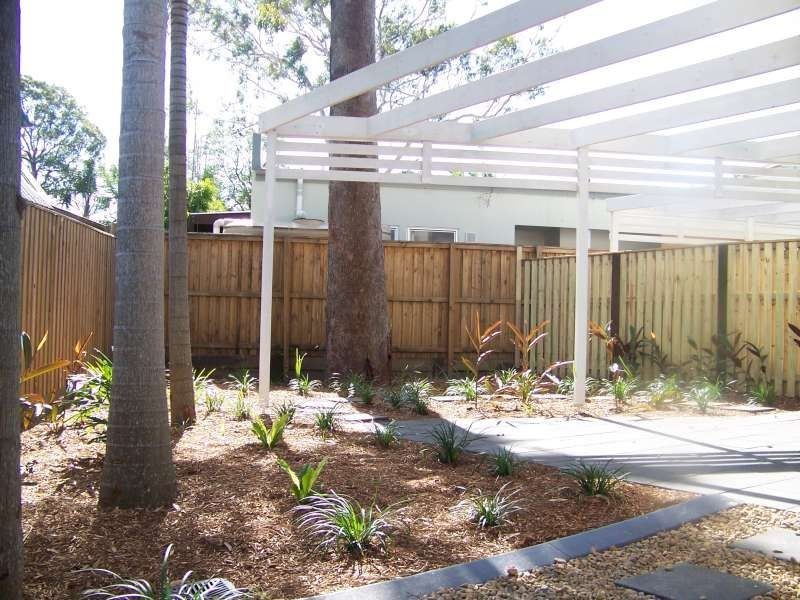 4, 135 Falconer Street, Southport QLD 4215