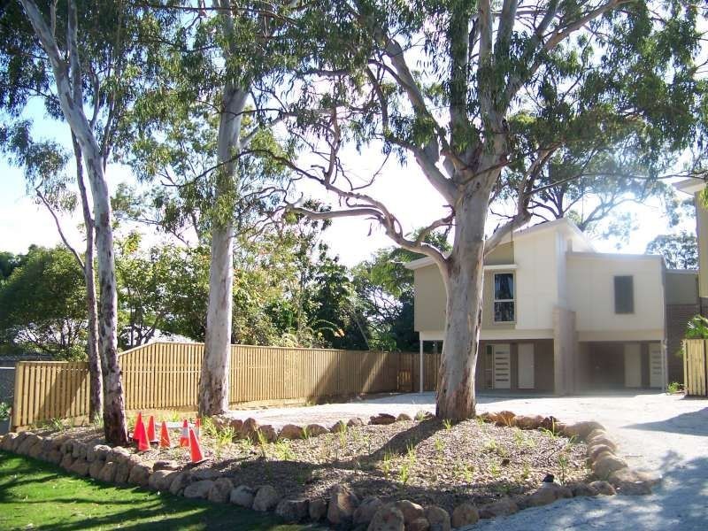 4, 135 Falconer Street, Southport QLD 4215