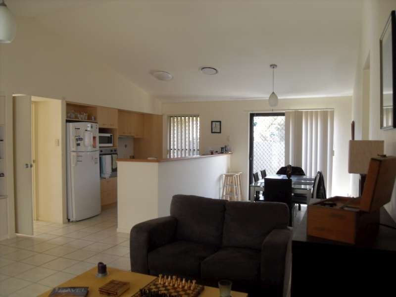 16 Leichhardt Street, North Lakes QLD 4509