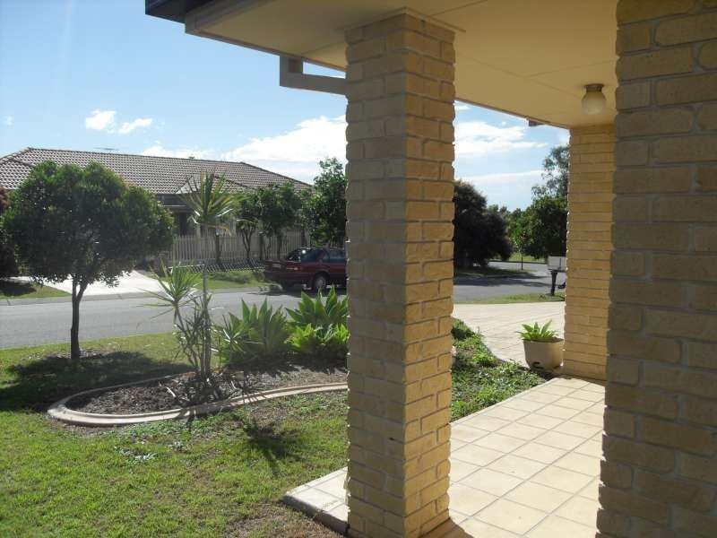 16 Leichhardt Street, North Lakes QLD 4509