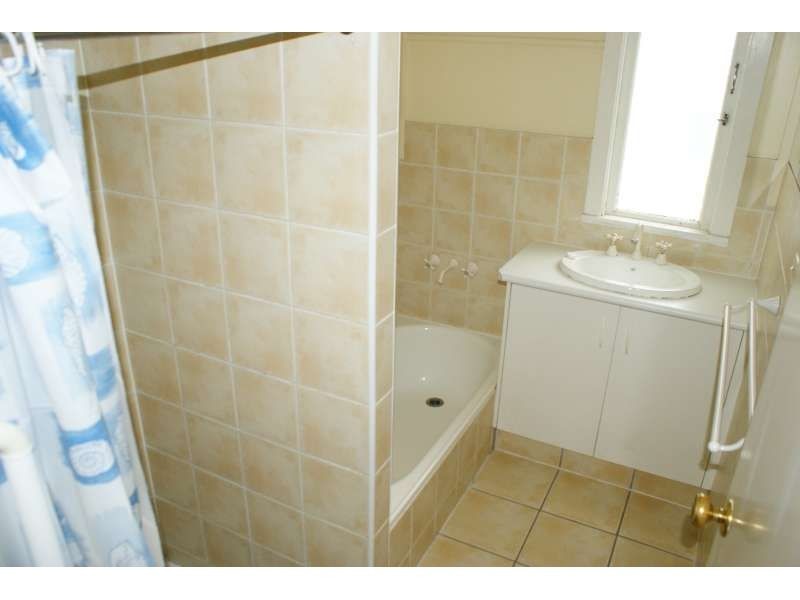 8 Fortnam Street, Banyo QLD 4014