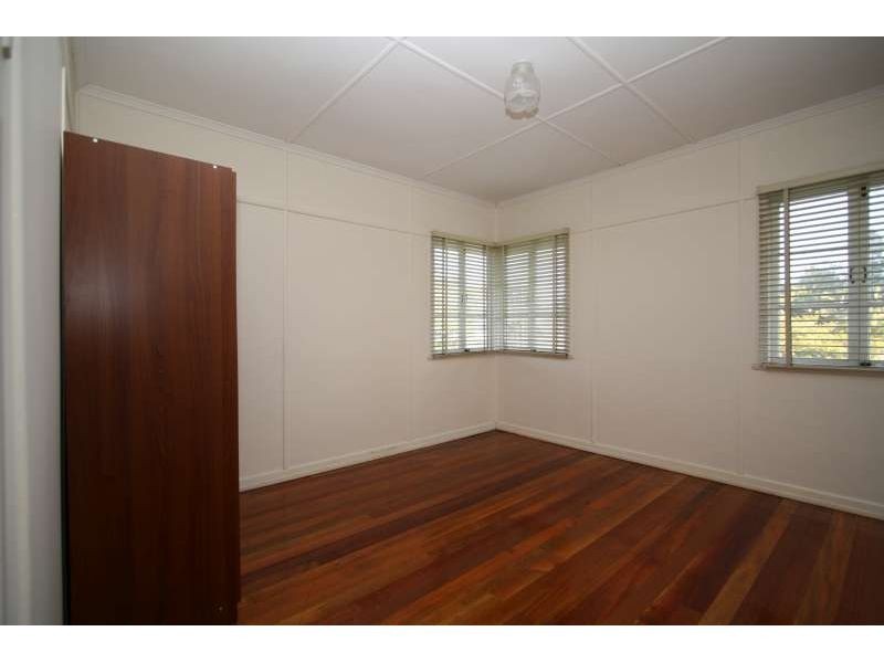 56 Diamond Street, Holland Park QLD 4121