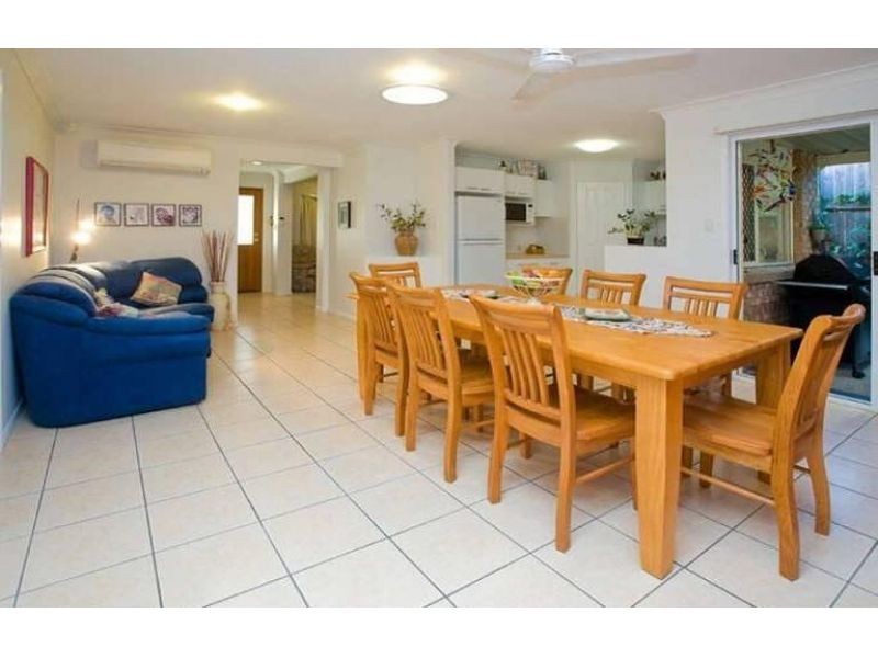 9 Harriet Court, Springfield Lakes QLD 4300