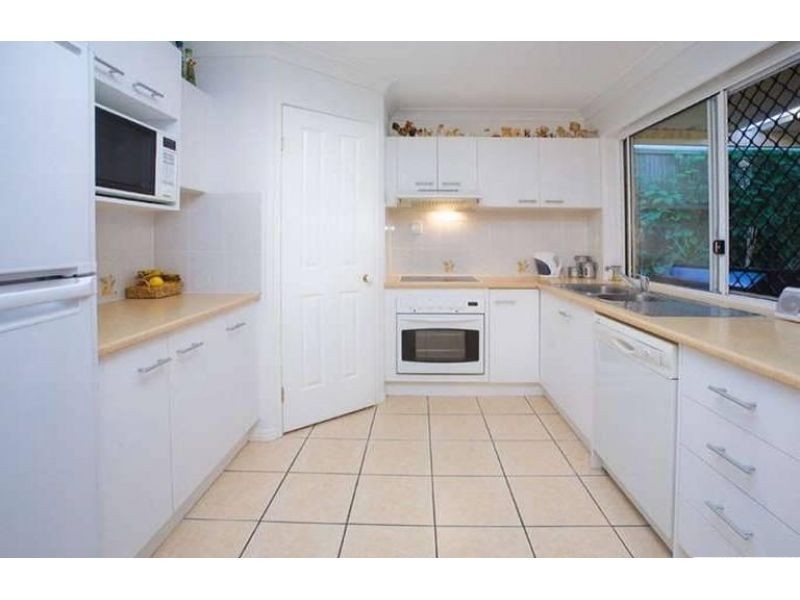 9 Harriet Court, Springfield Lakes QLD 4300