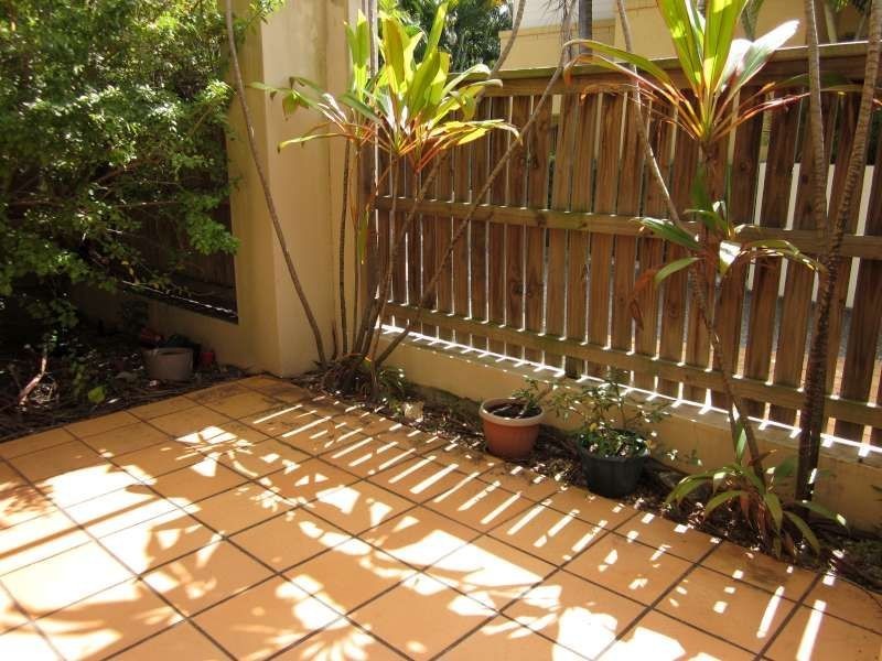 11/122 Central Avenue, Indooroopilly QLD 4068