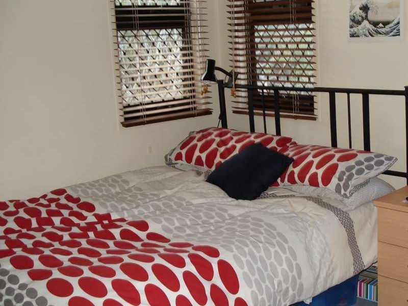 11/122 Central Avenue, Indooroopilly QLD 4068