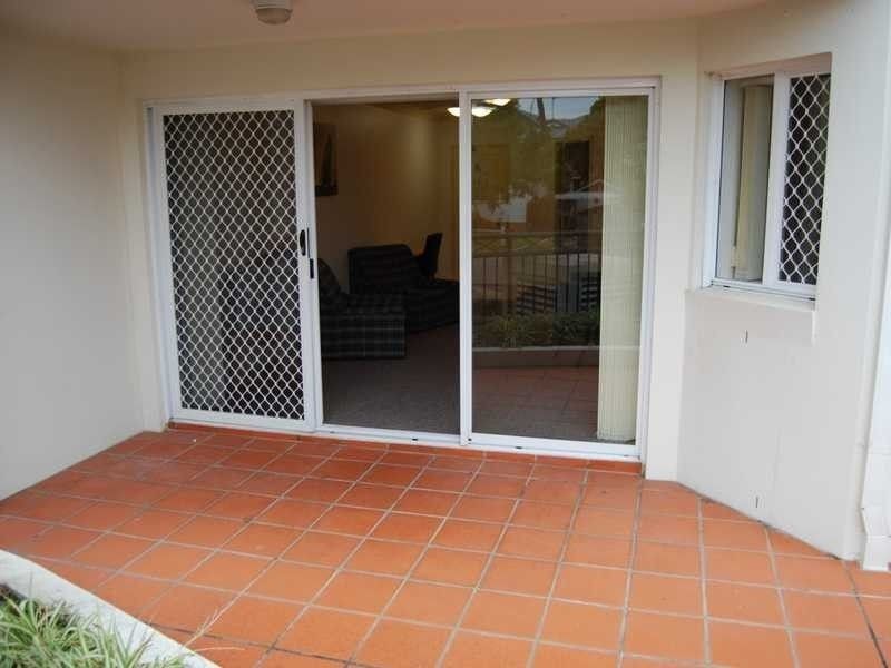 17/148-150 Marine Parade, Southport QLD 4215